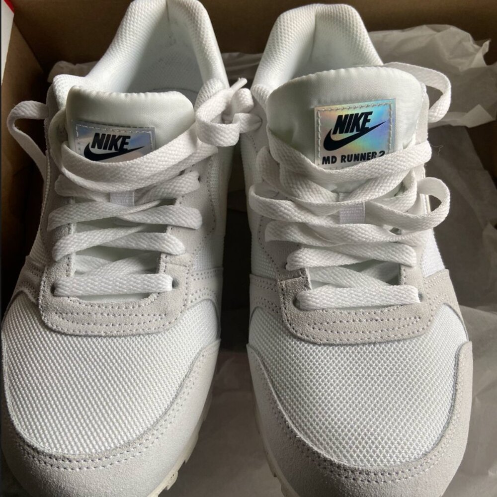Nike Women's MD Runner 2 (Size 8.5 US Womens) - Picture 5 of 5
